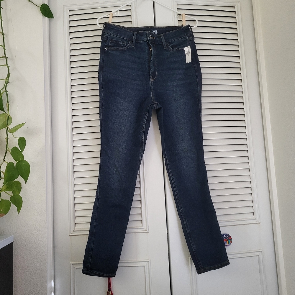 Old Navy - Petite Extra High-Rise Dark Skinny Jeans